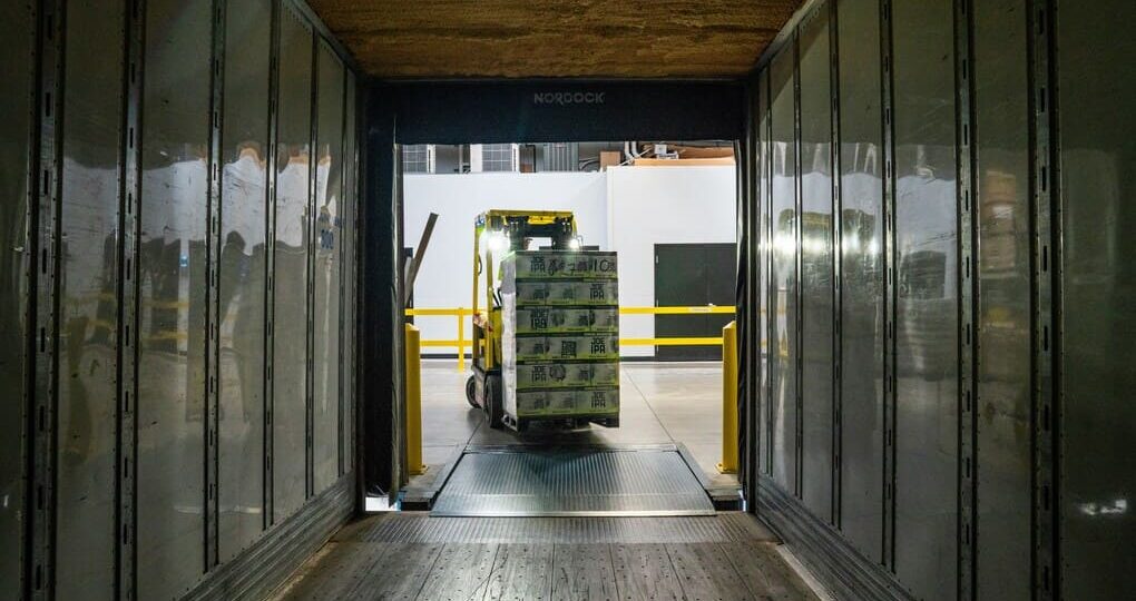 Estrategias de monitoreo de transporte para optimizar la logística en Uruguay